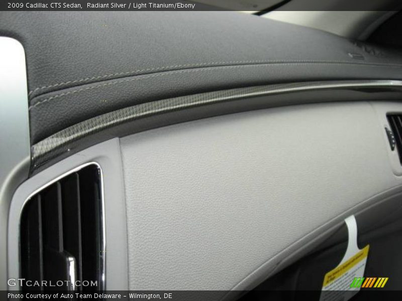 Radiant Silver / Light Titanium/Ebony 2009 Cadillac CTS Sedan