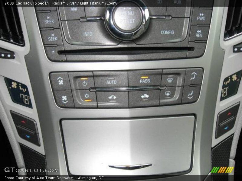Radiant Silver / Light Titanium/Ebony 2009 Cadillac CTS Sedan