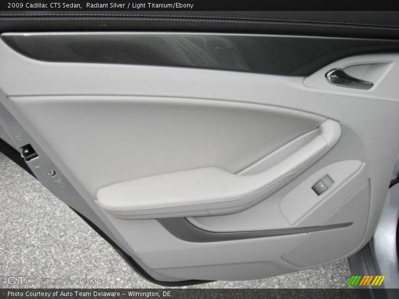 Radiant Silver / Light Titanium/Ebony 2009 Cadillac CTS Sedan