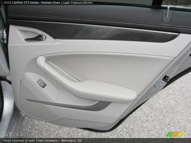 Radiant Silver / Light Titanium/Ebony 2009 Cadillac CTS Sedan