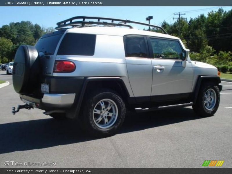 Titanium Metallic / Dark Charcoal 2007 Toyota FJ Cruiser