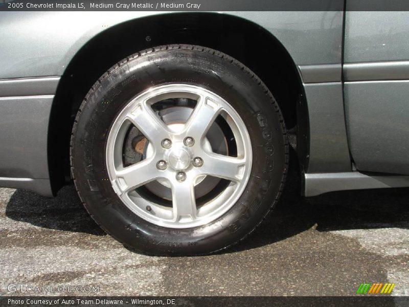 Medium Gray Metallic / Medium Gray 2005 Chevrolet Impala LS