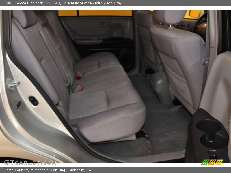 Millenium Silver Metallic / Ash Gray 2007 Toyota Highlander V6 4WD