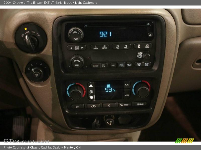 Black / Light Cashmere 2004 Chevrolet TrailBlazer EXT LT 4x4