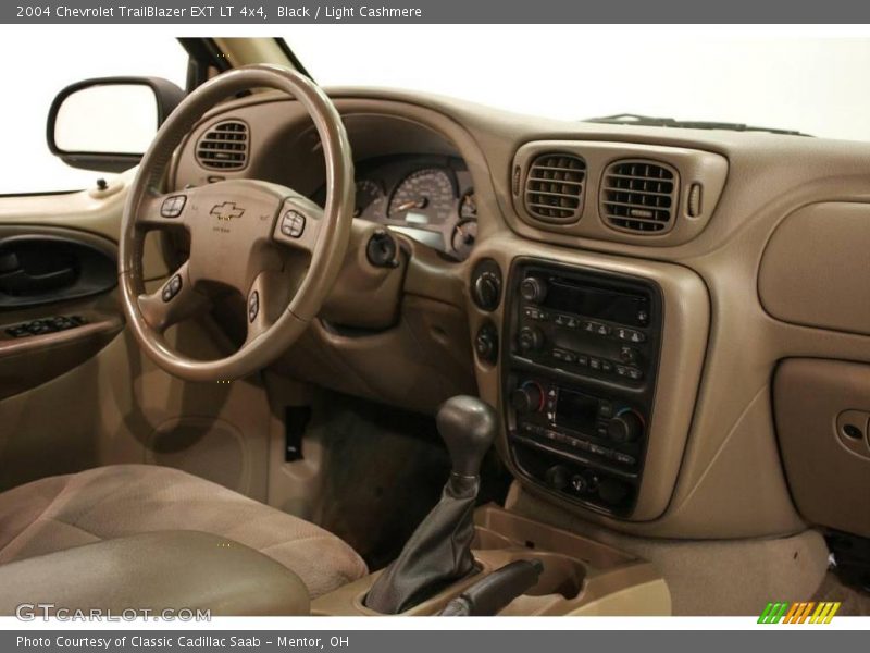 Black / Light Cashmere 2004 Chevrolet TrailBlazer EXT LT 4x4