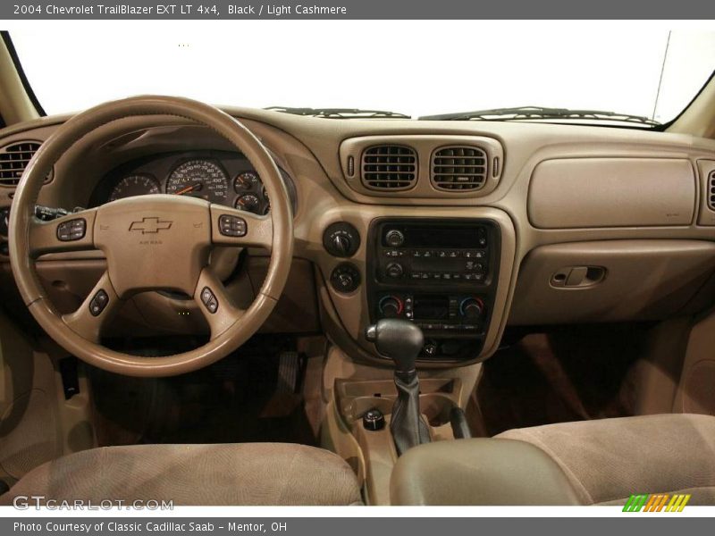Black / Light Cashmere 2004 Chevrolet TrailBlazer EXT LT 4x4