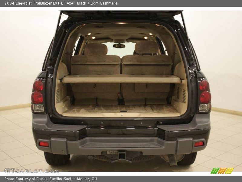 Black / Light Cashmere 2004 Chevrolet TrailBlazer EXT LT 4x4