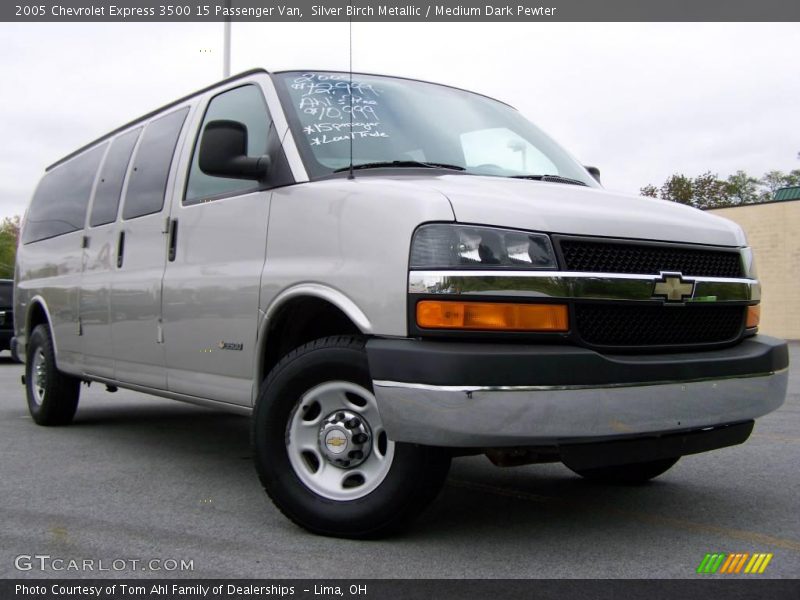 Silver Birch Metallic / Medium Dark Pewter 2005 Chevrolet Express 3500 15 Passenger Van