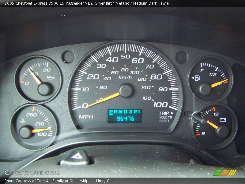 Silver Birch Metallic / Medium Dark Pewter 2005 Chevrolet Express 3500 15 Passenger Van
