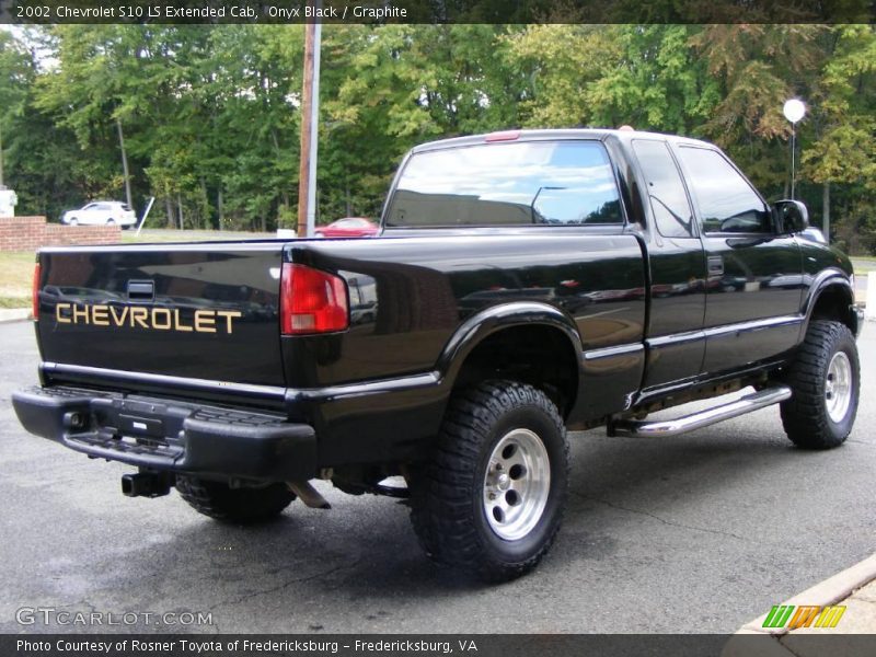 Onyx Black / Graphite 2002 Chevrolet S10 LS Extended Cab