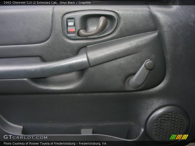 Onyx Black / Graphite 2002 Chevrolet S10 LS Extended Cab