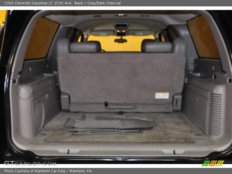 Black / Gray/Dark Charcoal 2006 Chevrolet Suburban LT 1500 4x4