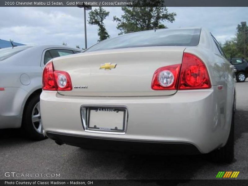 Gold Mist Metallic / Cocoa/Cashmere 2010 Chevrolet Malibu LS Sedan