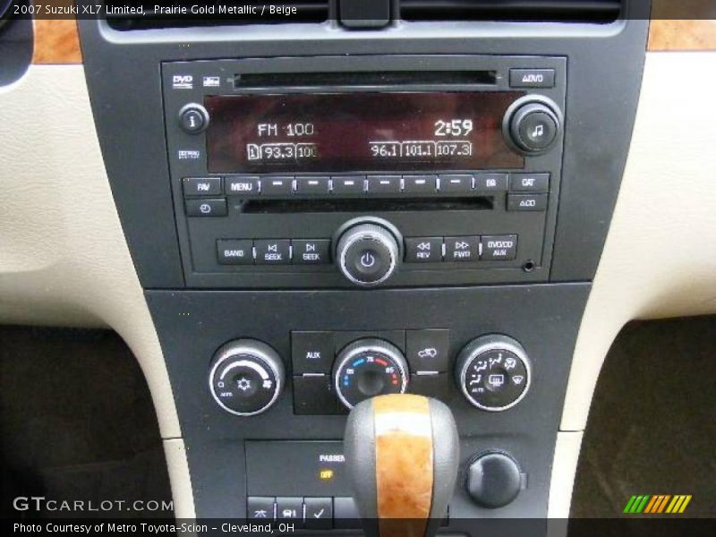 Prairie Gold Metallic / Beige 2007 Suzuki XL7 Limited
