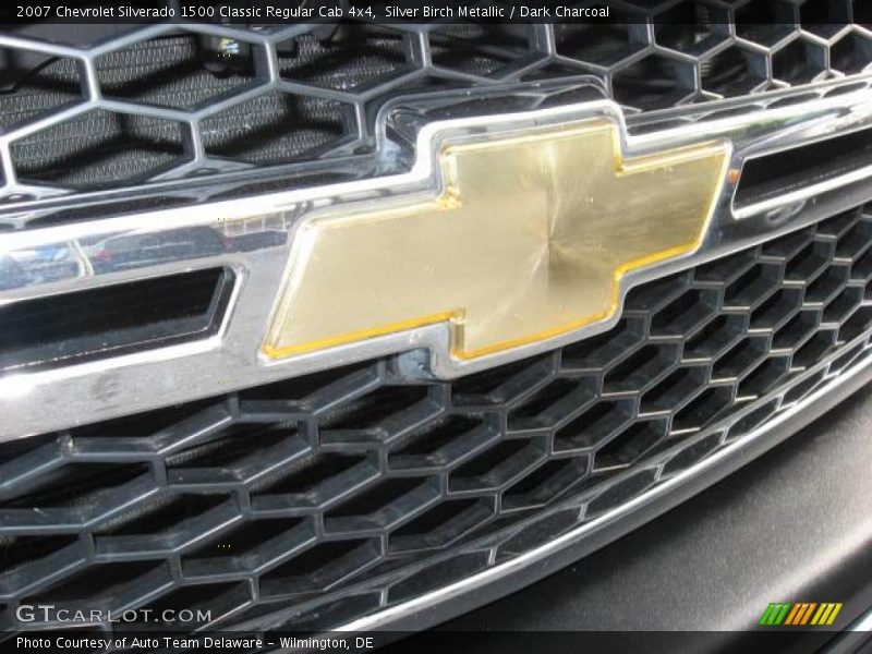 Silver Birch Metallic / Dark Charcoal 2007 Chevrolet Silverado 1500 Classic Regular Cab 4x4