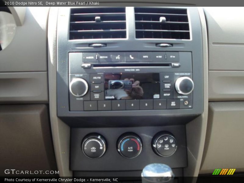 Deep Water Blue Pearl / Khaki 2010 Dodge Nitro SE