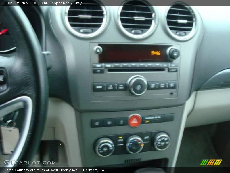 Chili Pepper Red / Gray 2009 Saturn VUE XE