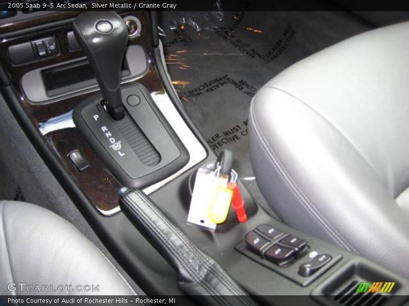 Silver Metallic / Granite Gray 2005 Saab 9-5 Arc Sedan