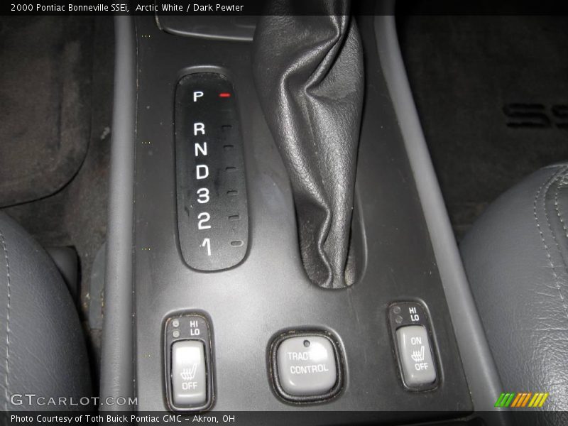 Arctic White / Dark Pewter 2000 Pontiac Bonneville SSEi