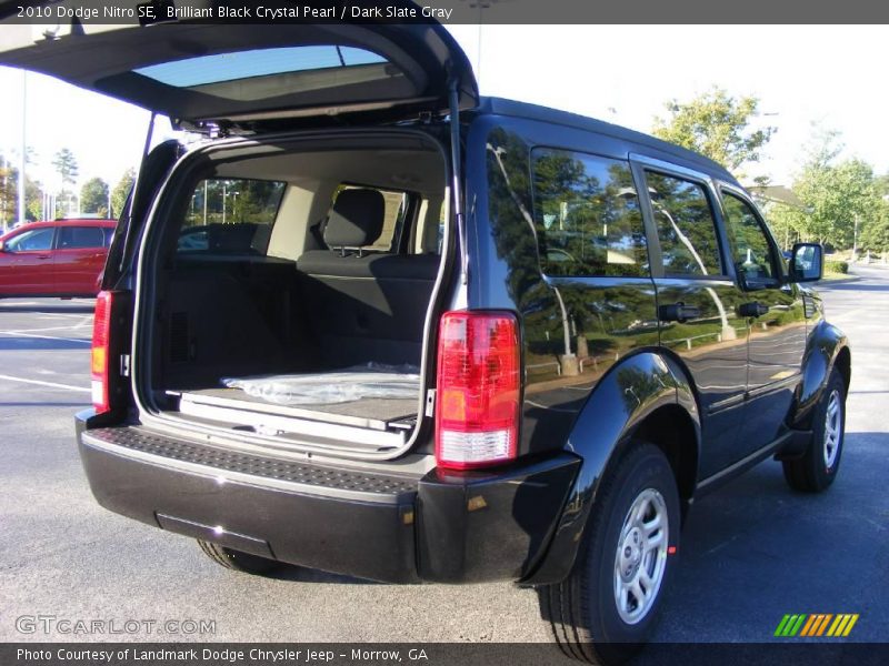 Brilliant Black Crystal Pearl / Dark Slate Gray 2010 Dodge Nitro SE