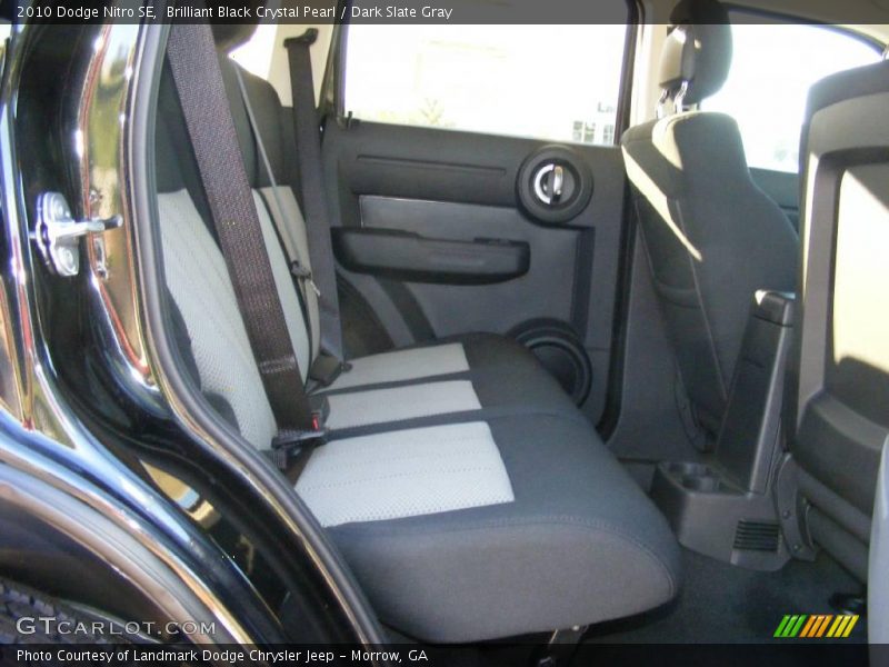Brilliant Black Crystal Pearl / Dark Slate Gray 2010 Dodge Nitro SE