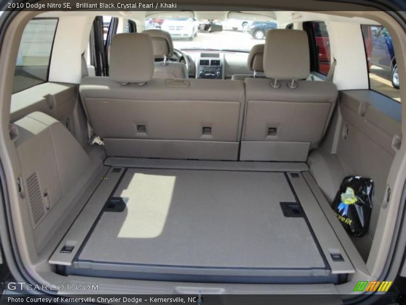 Brilliant Black Crystal Pearl / Khaki 2010 Dodge Nitro SE