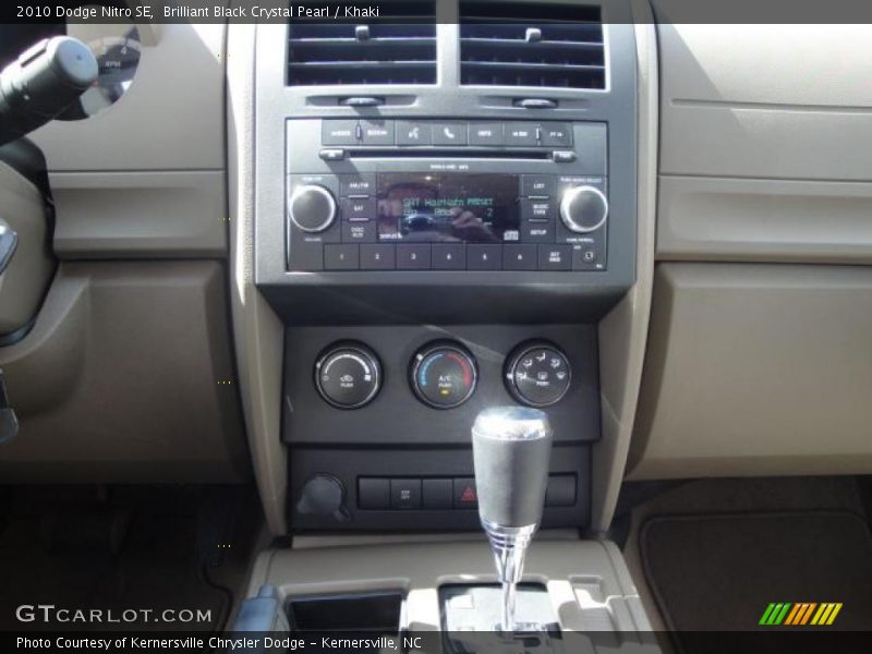 Brilliant Black Crystal Pearl / Khaki 2010 Dodge Nitro SE