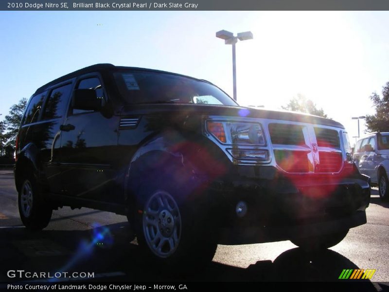 Brilliant Black Crystal Pearl / Dark Slate Gray 2010 Dodge Nitro SE