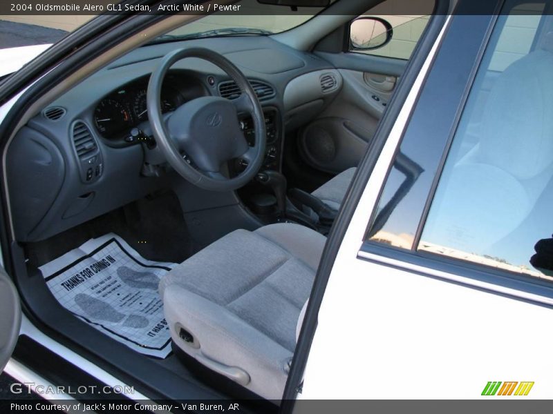 Arctic White / Pewter 2004 Oldsmobile Alero GL1 Sedan