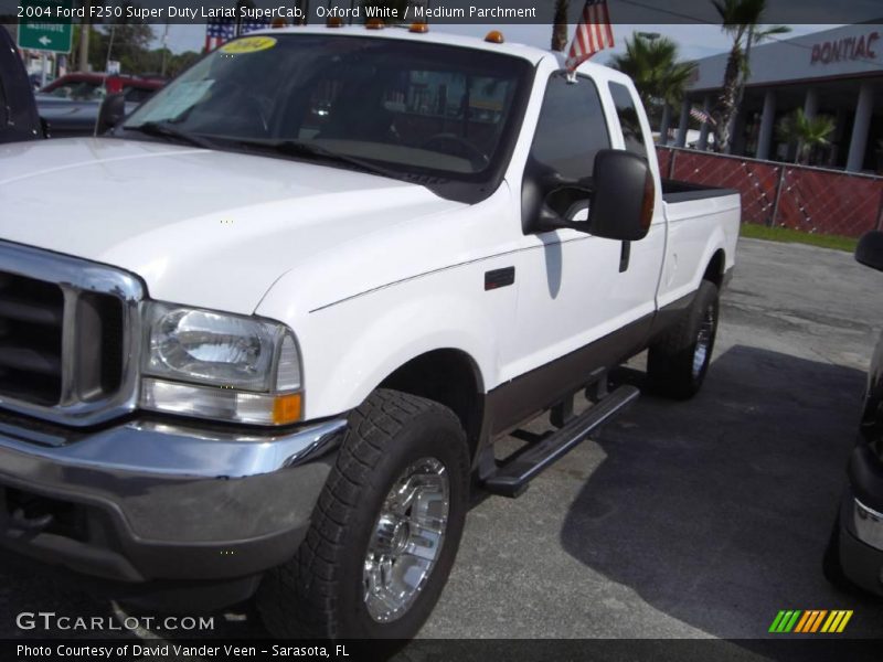 Oxford White / Medium Parchment 2004 Ford F250 Super Duty Lariat SuperCab