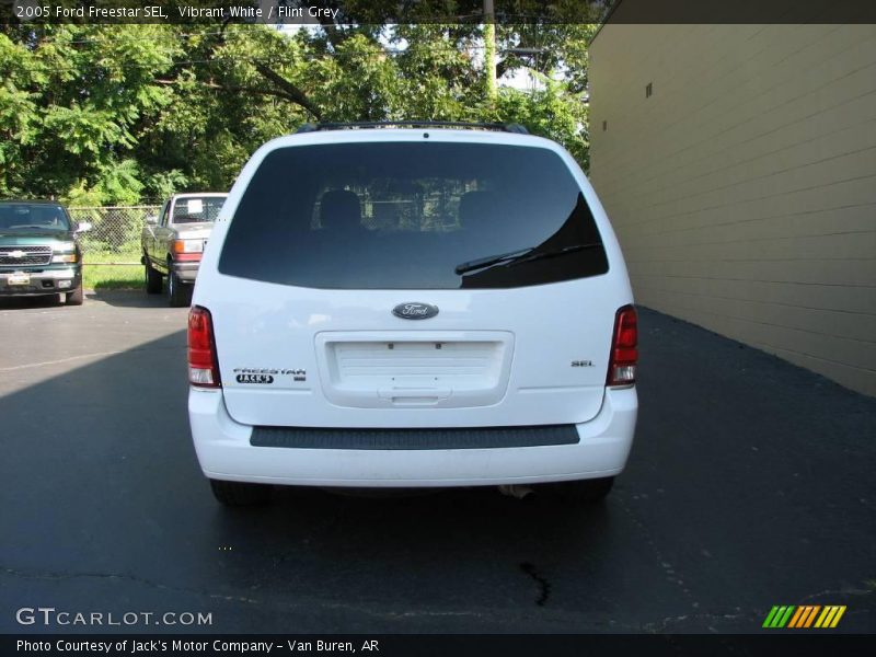 Vibrant White / Flint Grey 2005 Ford Freestar SEL