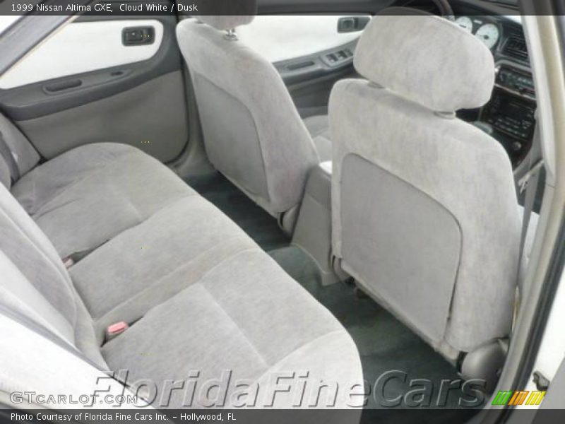 Cloud White / Dusk 1999 Nissan Altima GXE