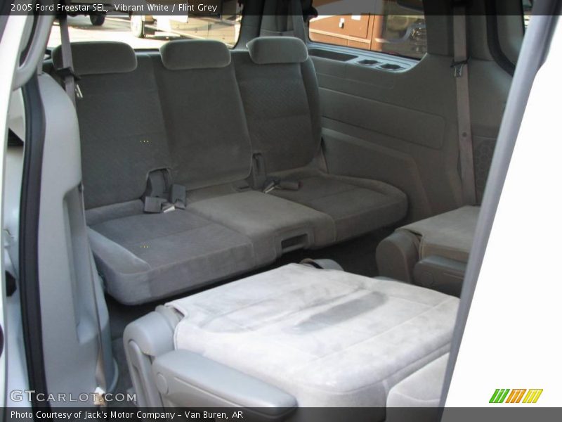 Vibrant White / Flint Grey 2005 Ford Freestar SEL