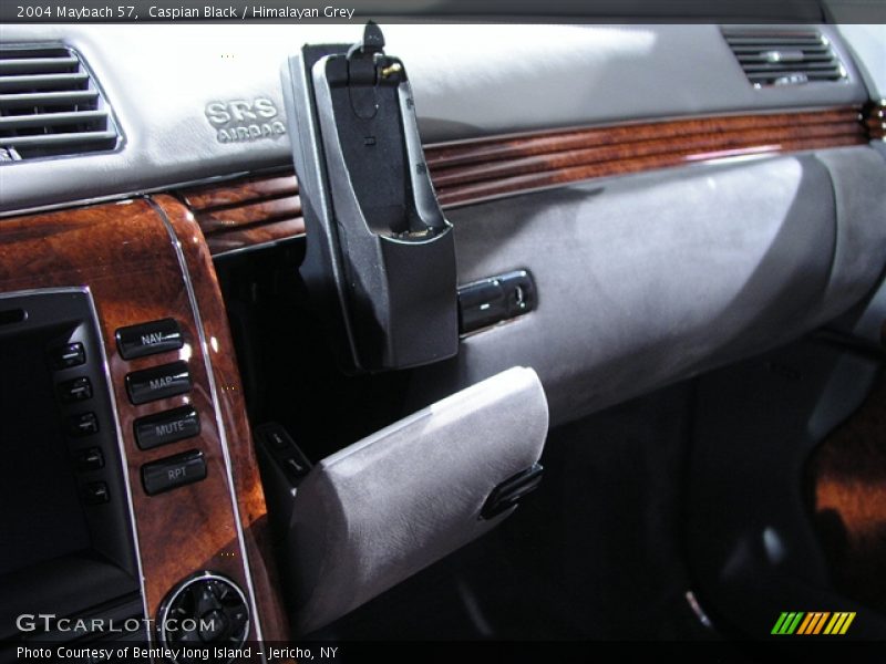Caspian Black / Himalayan Grey 2004 Maybach 57