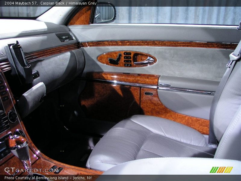 Caspian Black / Himalayan Grey 2004 Maybach 57