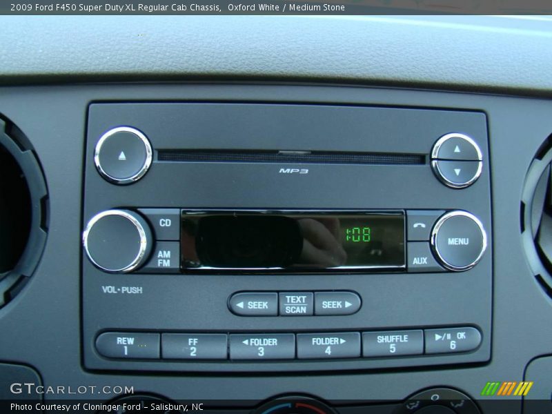 Oxford White / Medium Stone 2009 Ford F450 Super Duty XL Regular Cab Chassis