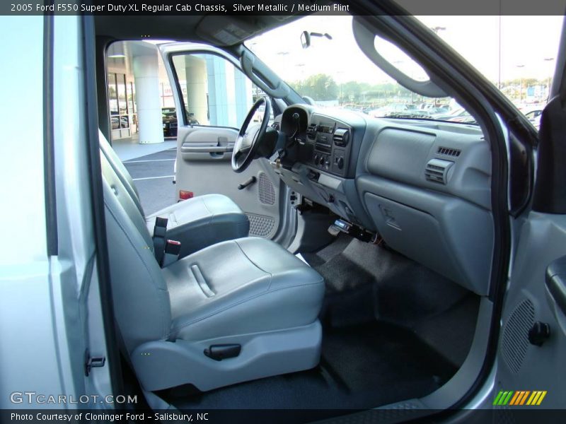 Silver Metallic / Medium Flint 2005 Ford F550 Super Duty XL Regular Cab Chassis