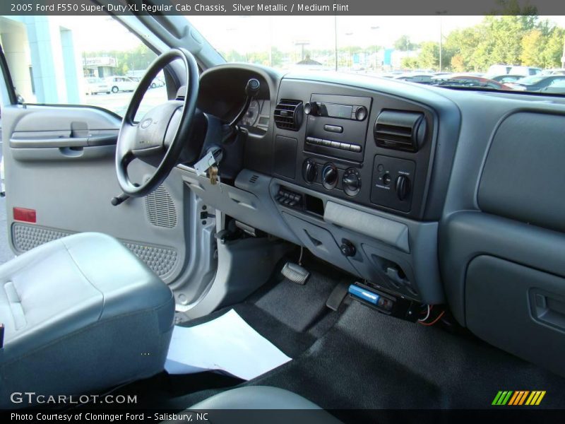 Silver Metallic / Medium Flint 2005 Ford F550 Super Duty XL Regular Cab Chassis