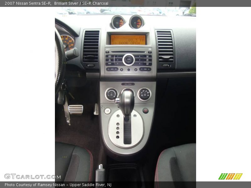 Brilliant Silver / SE-R Charcoal 2007 Nissan Sentra SE-R