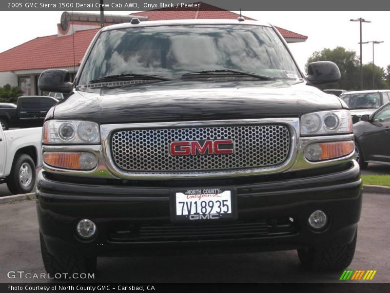 Onyx Black / Pewter 2005 GMC Sierra 1500 Denali Crew Cab AWD