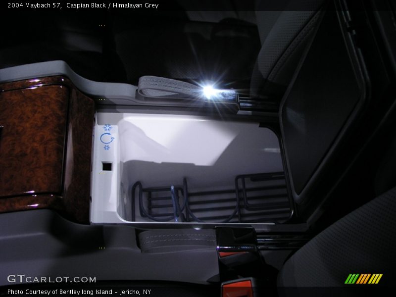 Caspian Black / Himalayan Grey 2004 Maybach 57