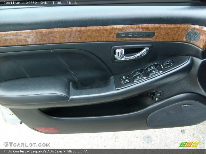 Titanium / Black 2004 Hyundai XG350 L Sedan