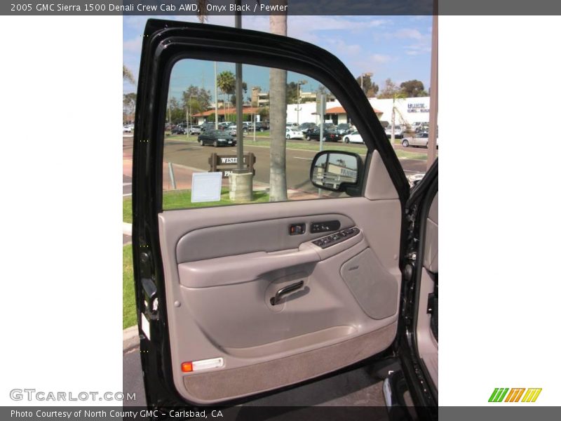 Onyx Black / Pewter 2005 GMC Sierra 1500 Denali Crew Cab AWD