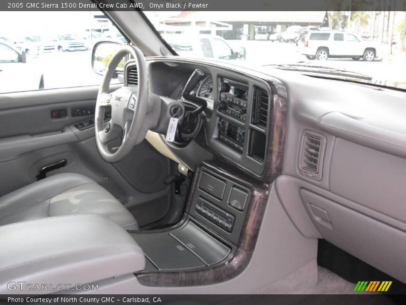 Onyx Black / Pewter 2005 GMC Sierra 1500 Denali Crew Cab AWD
