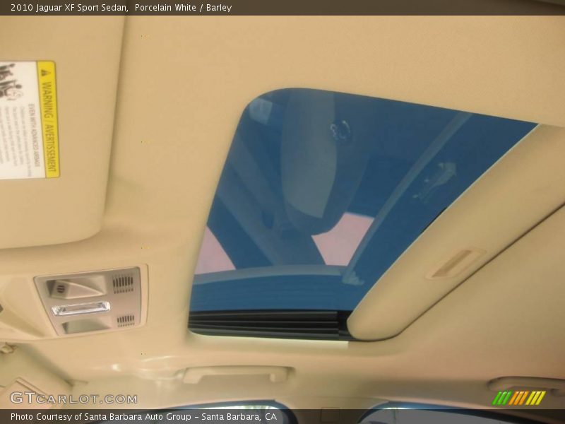 Porcelain White / Barley 2010 Jaguar XF Sport Sedan