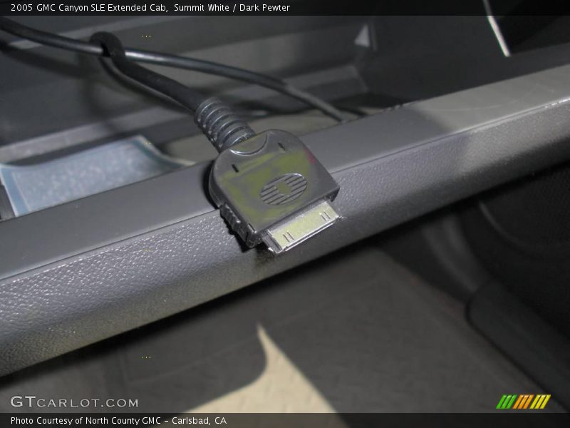 Summit White / Dark Pewter 2005 GMC Canyon SLE Extended Cab