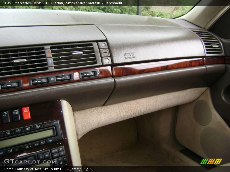 Smoke Silver Metallic / Parchment 1997 Mercedes-Benz S 420 Sedan