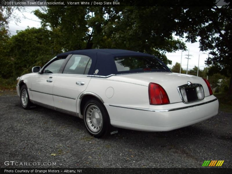 Vibrant White / Deep Slate Blue 2001 Lincoln Town Car Presidential