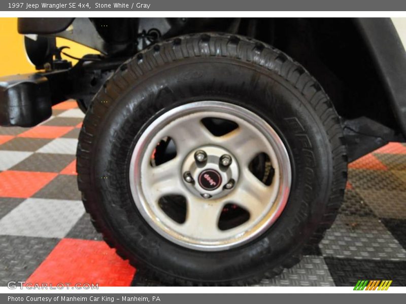 Stone White / Gray 1997 Jeep Wrangler SE 4x4