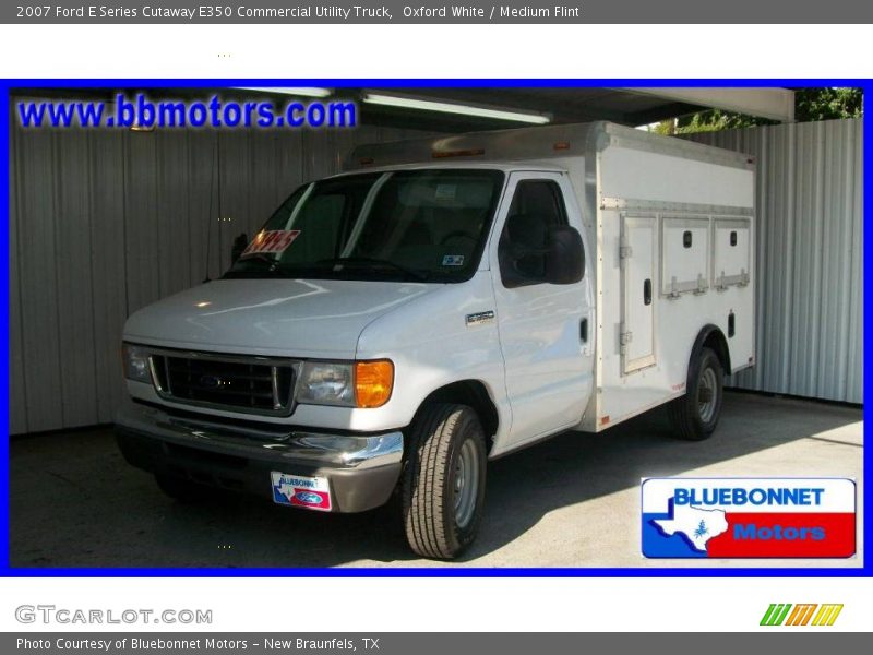 Oxford White / Medium Flint 2007 Ford E Series Cutaway E350 Commercial Utility Truck